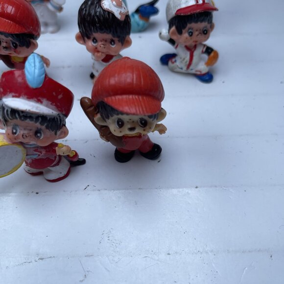Lot of 13 Monchichi Sekiguchi Figurines Vintage 1979 1981 & more Toys Mattel - Picture 4 of 16